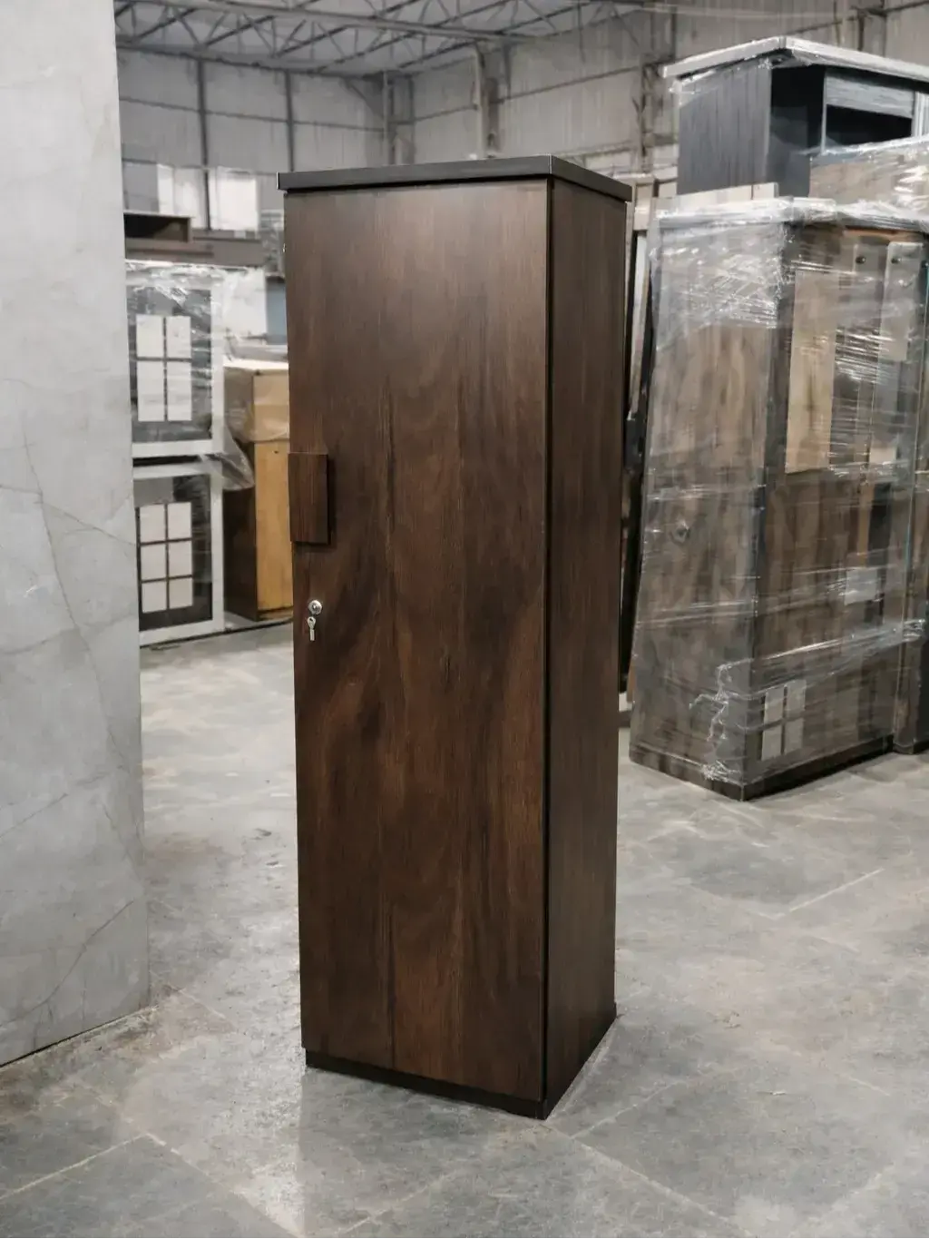 Single Door Wardrobe In Big Size