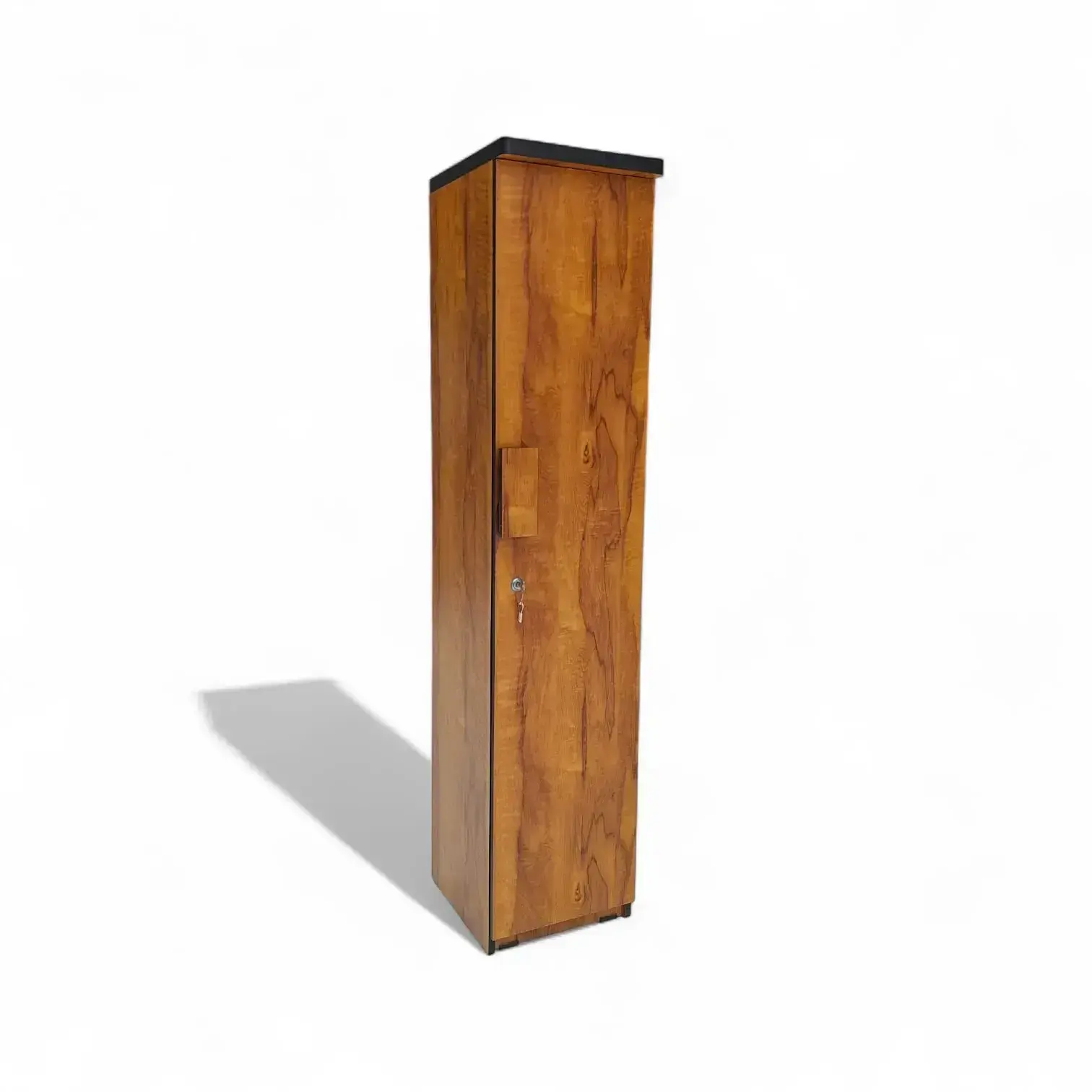 Single Door Wardrobe In All Sizes In Ahmedabad,Surat,Vadodara And Bangalore