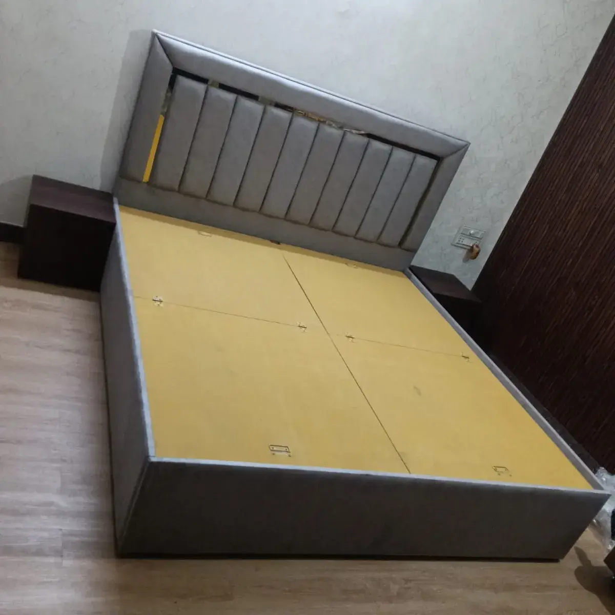 7872 Full Febric Bed Plywood