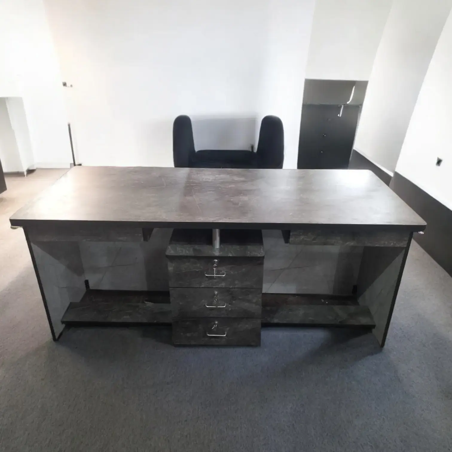 Grey design 2