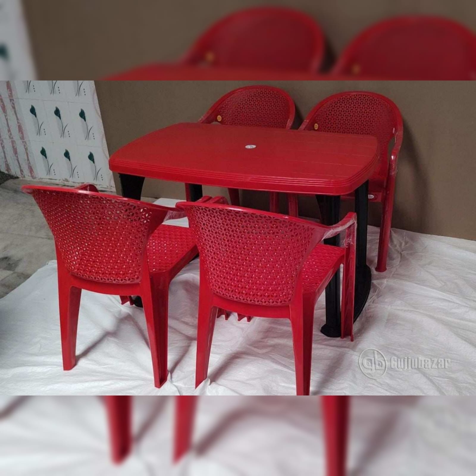 Plastic Dining Table With Chairs
