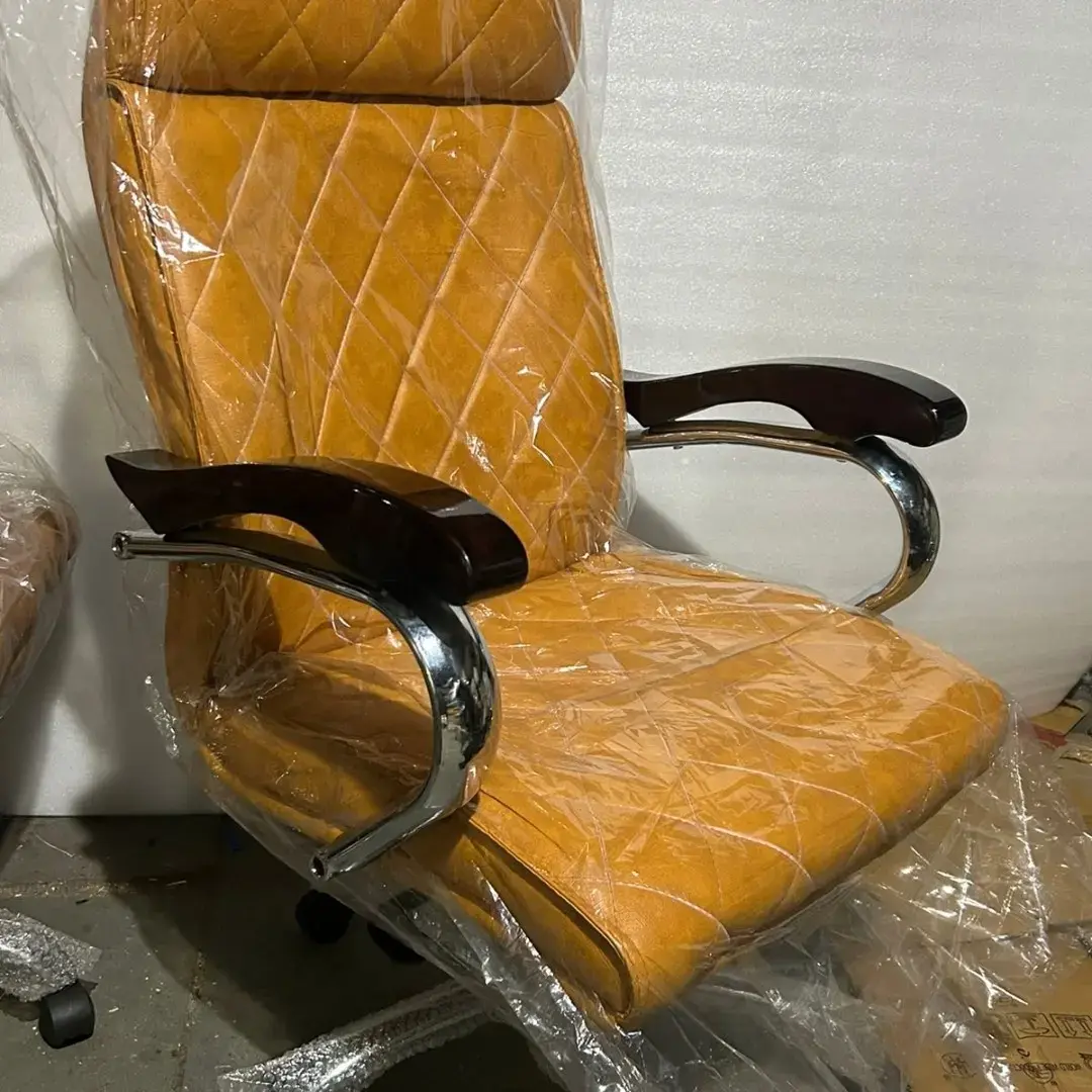 Boss Revolving Chair