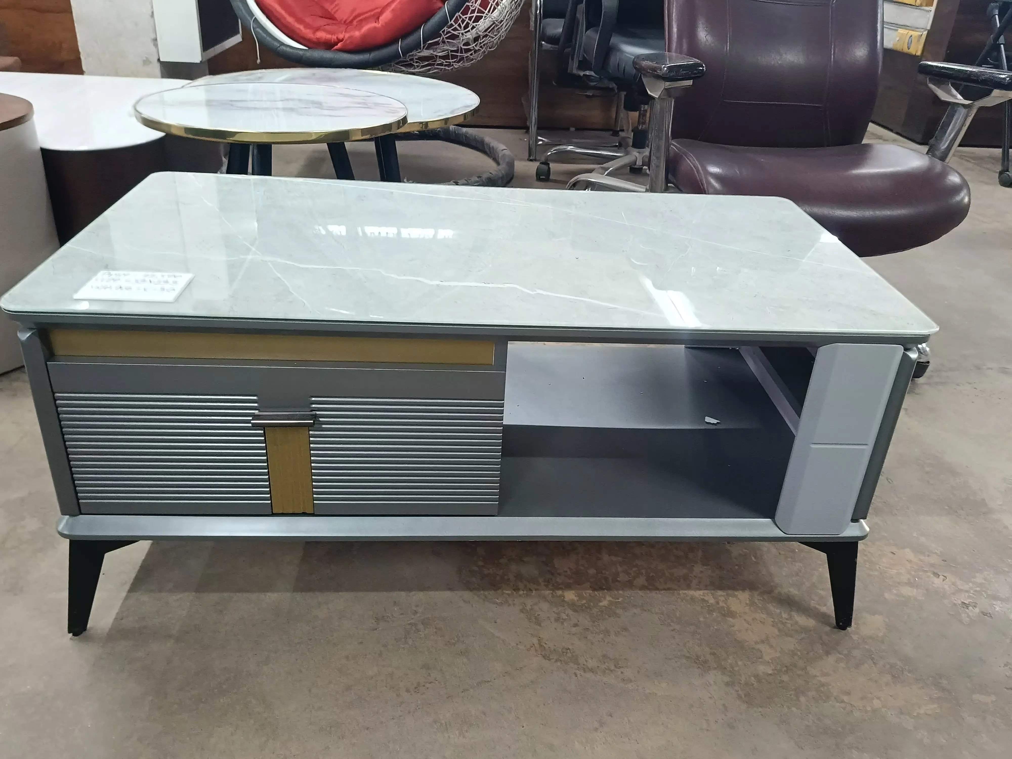 Imp centre table C 30