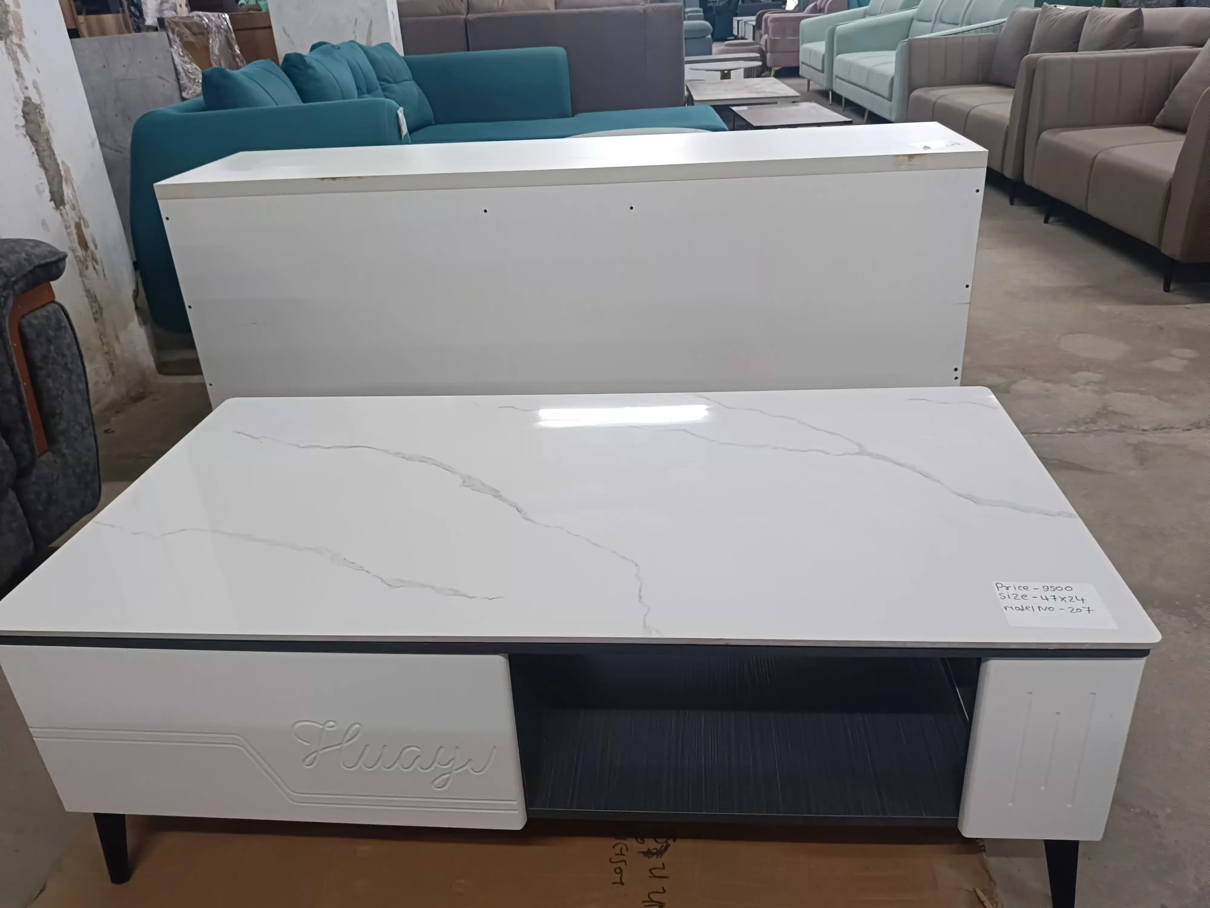 Imp centre table C 207