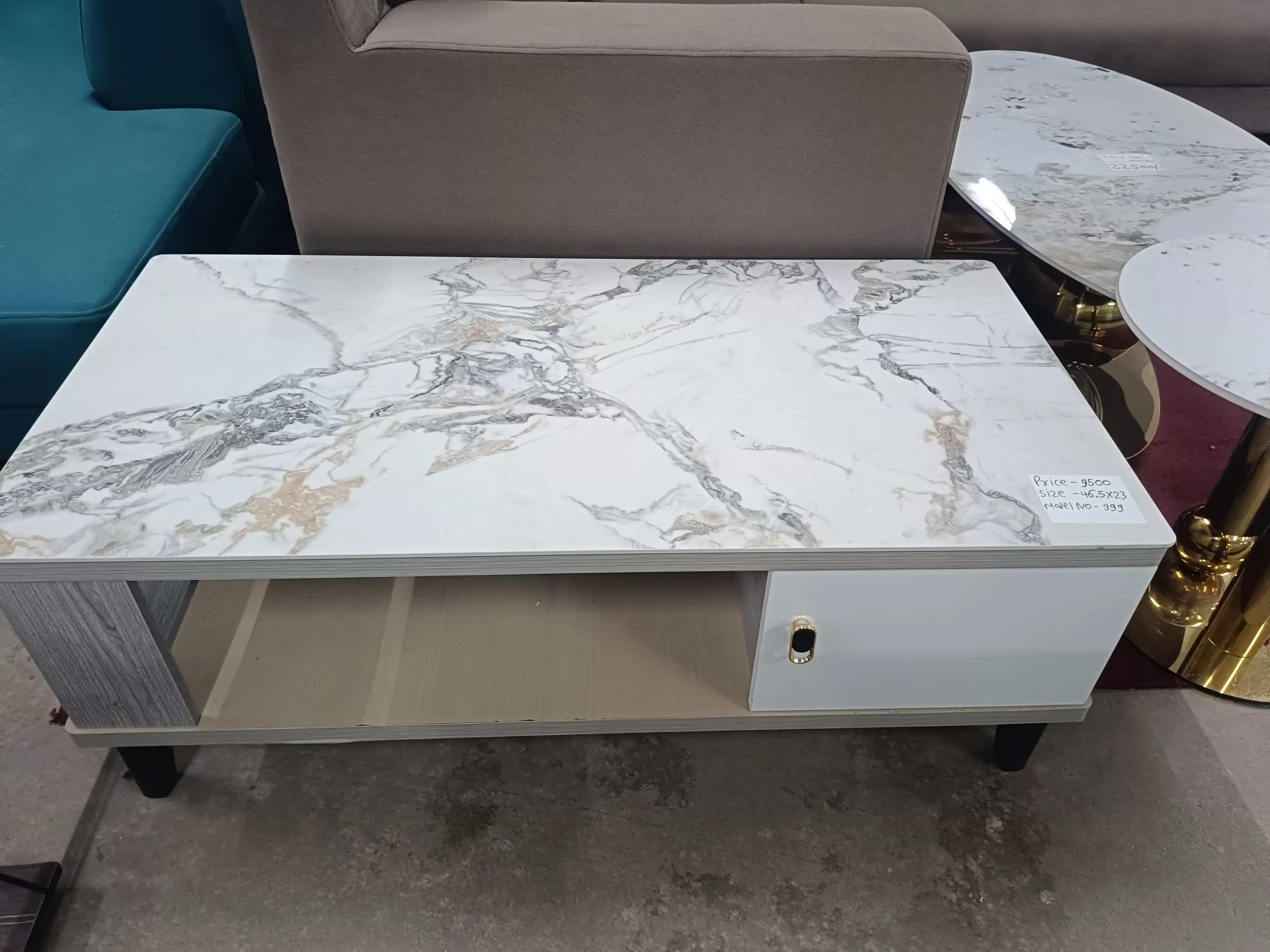 Imp centre table C 999