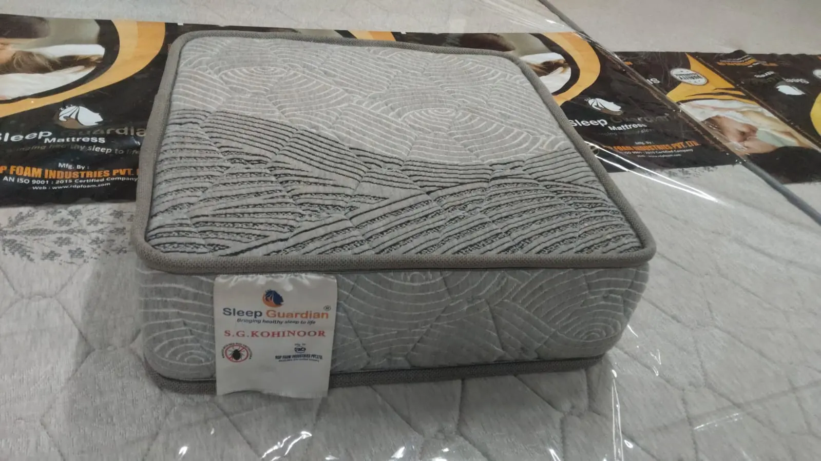 Mattress gold 4inch 705335