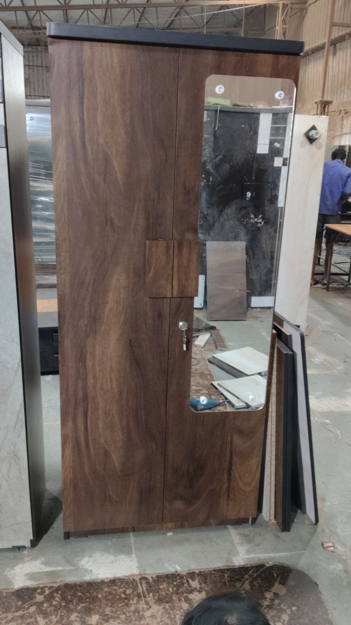 2 door wardrobe 75x16x32