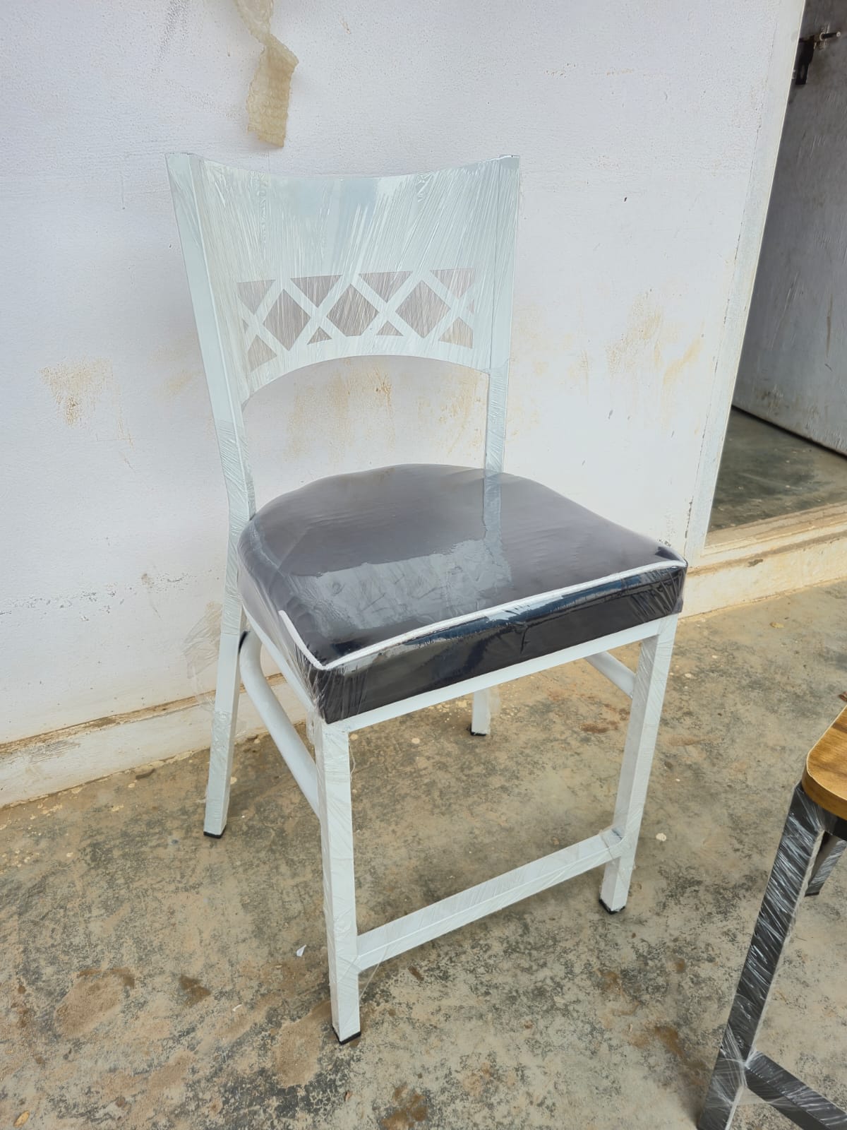 Red White with cushion