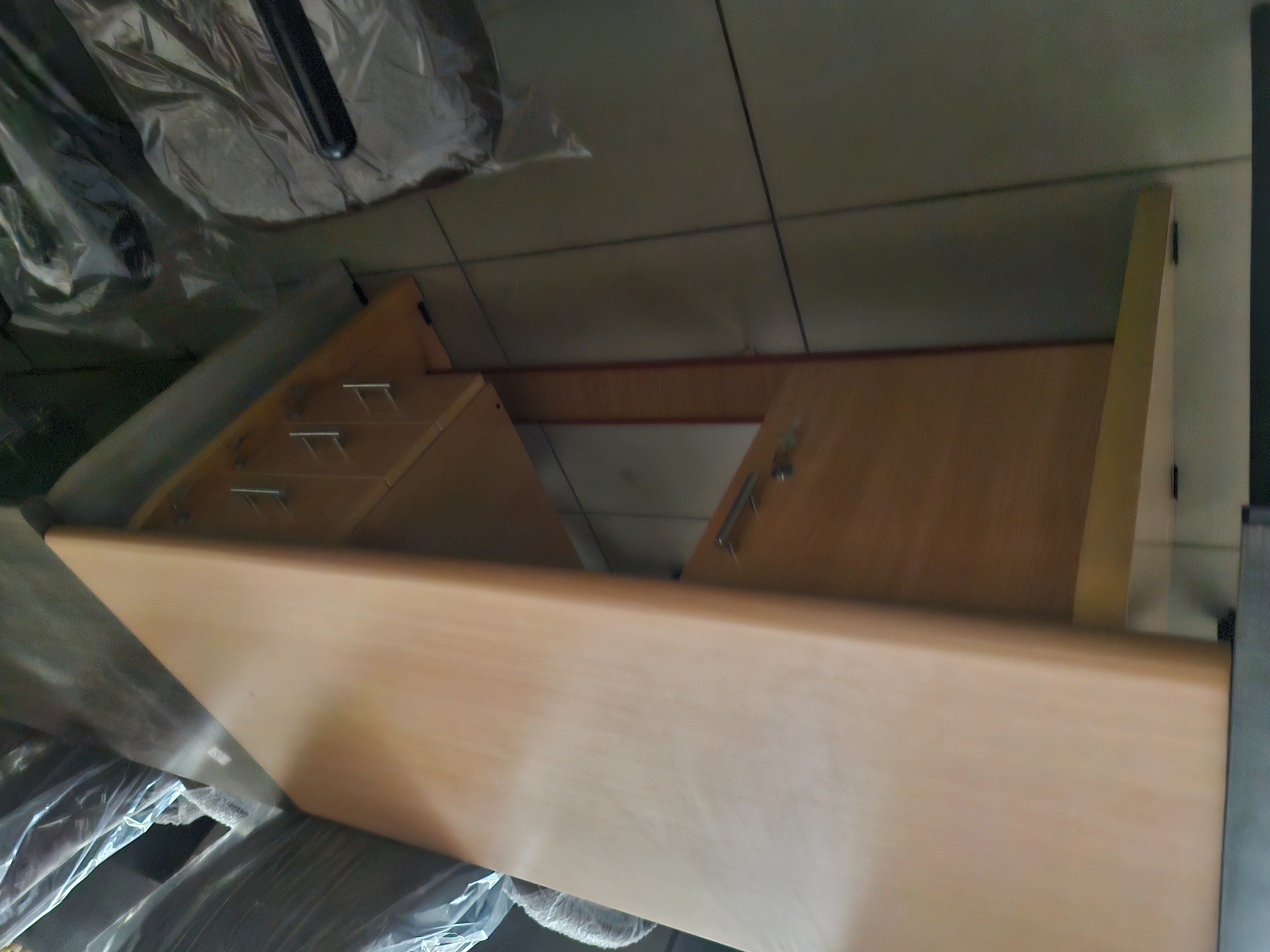 Office table 54/27 karvay