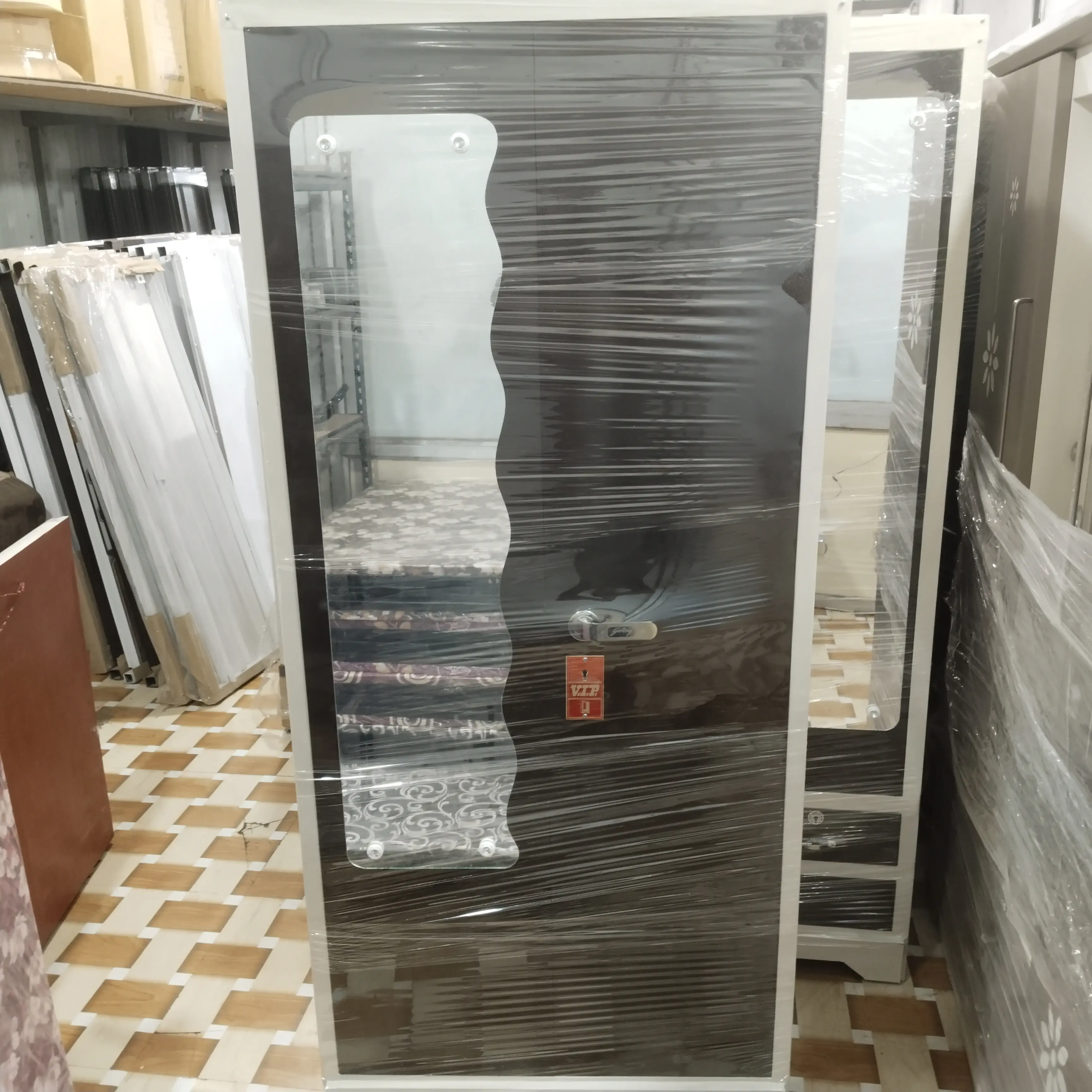 2 door metal 17x34  single glass
