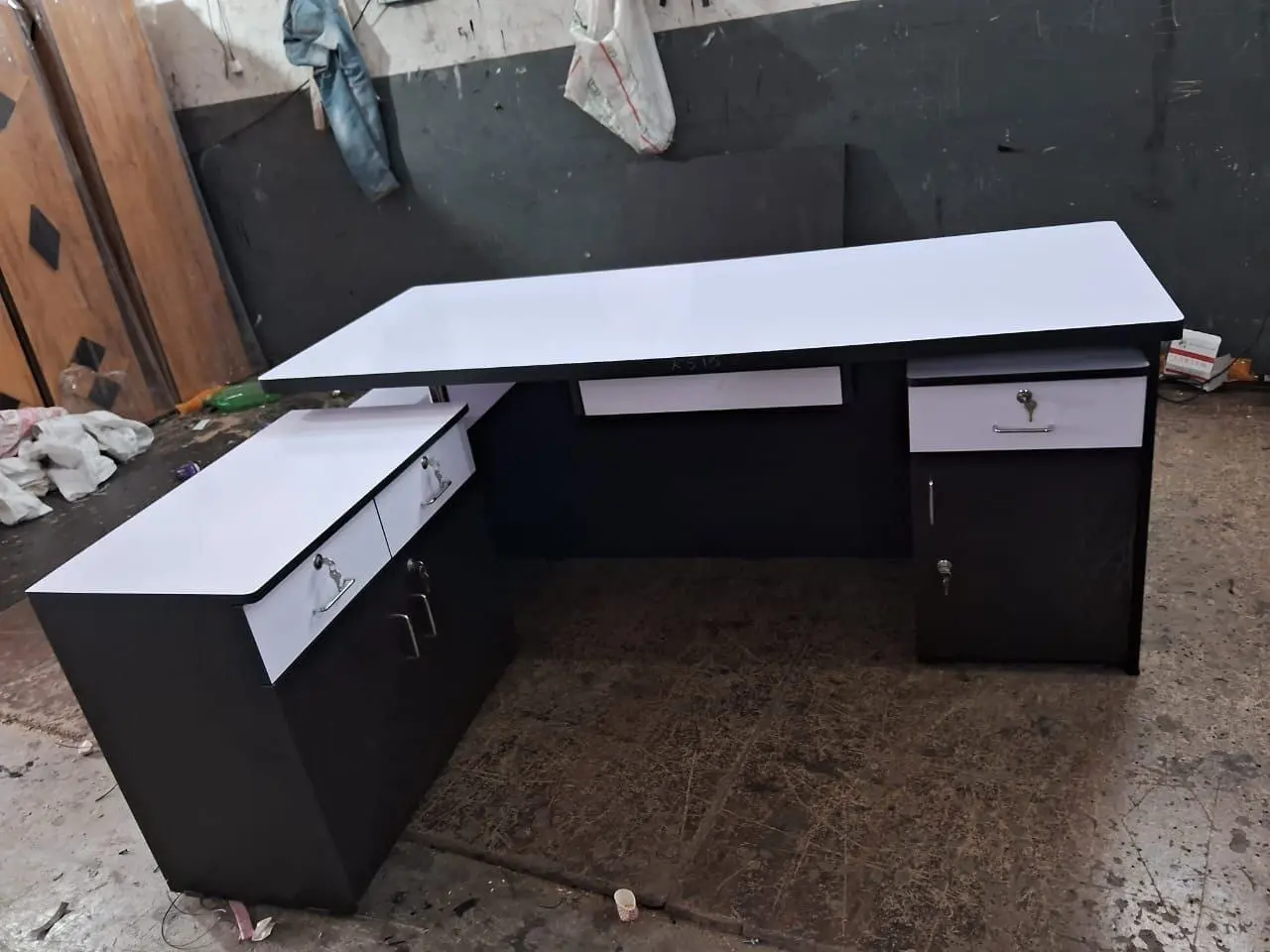 Office Table L shape 6030 with trolley cabinet